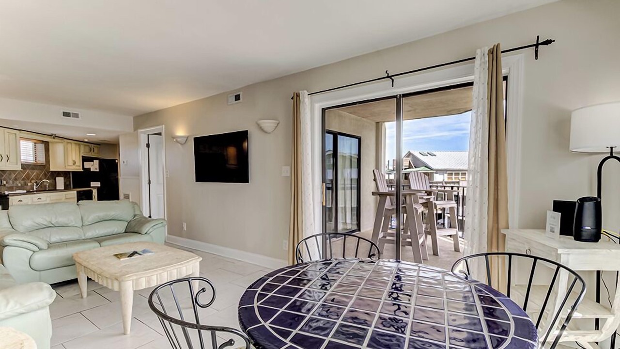 Photo of Livingroom in Wrightsville Beach