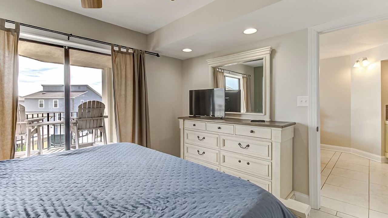 Photo of Bedroom in Wrightsville Beach