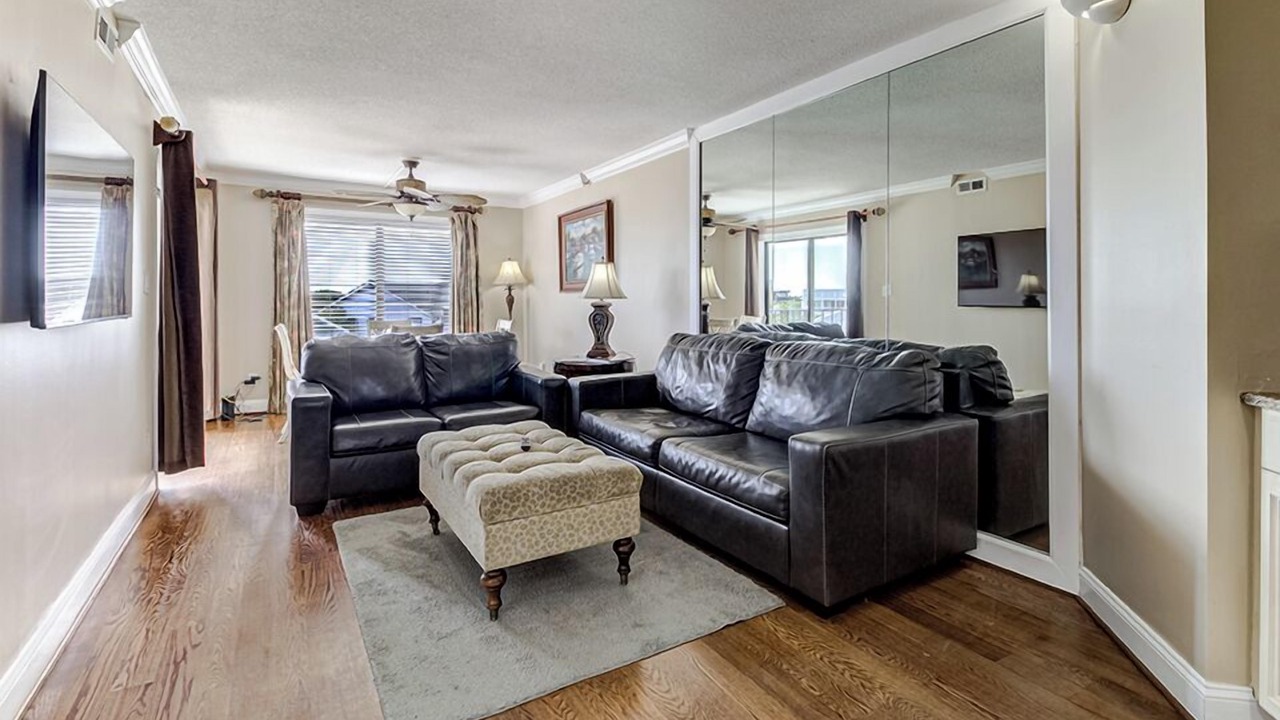 Photo of Livingroom in Wrightsville Beach