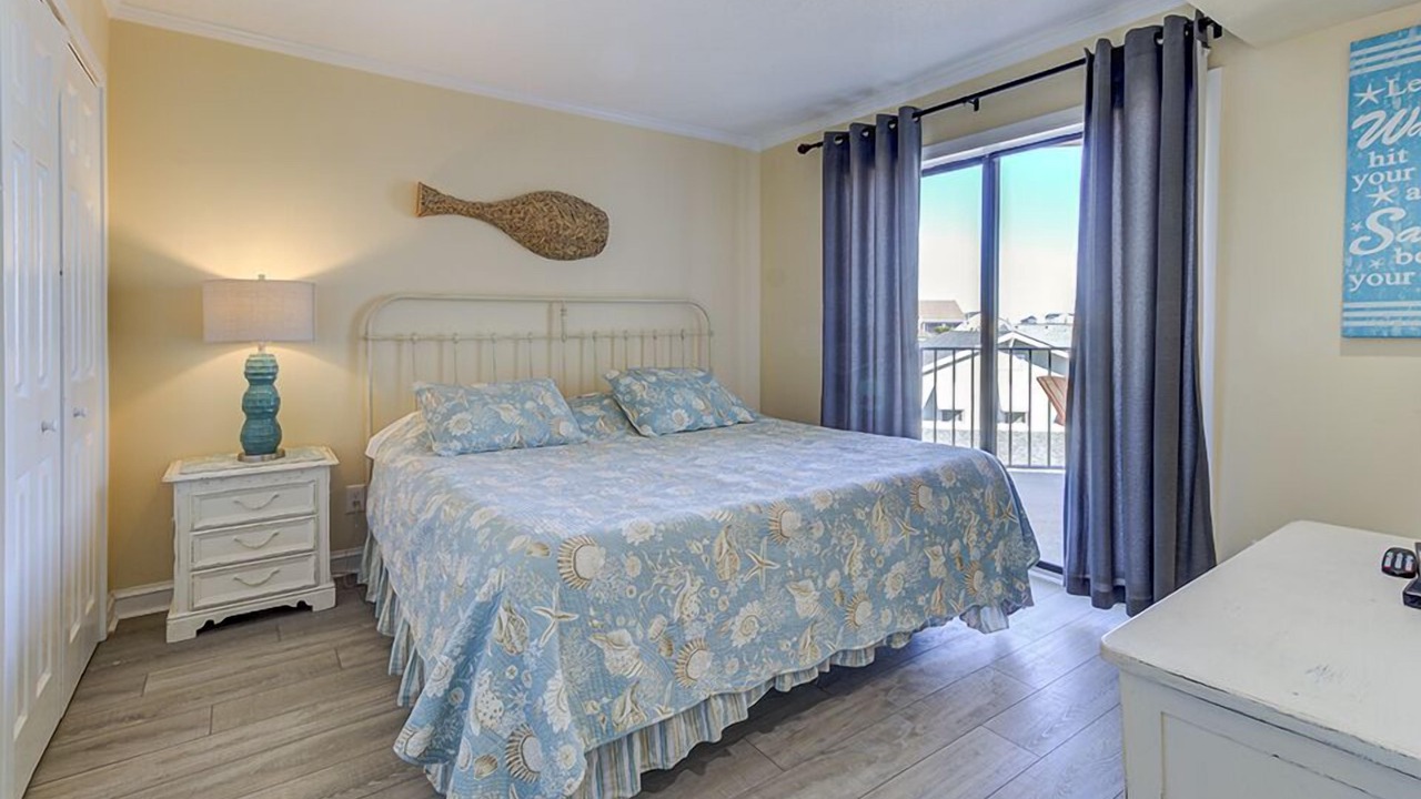 Photo of Bedroom in Wrightsville Beach