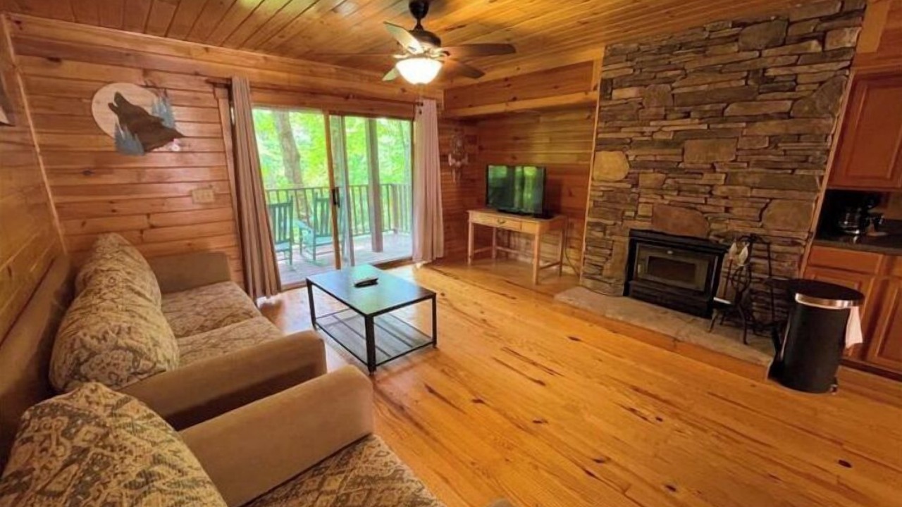 Photo of Livingroom in Bryson City