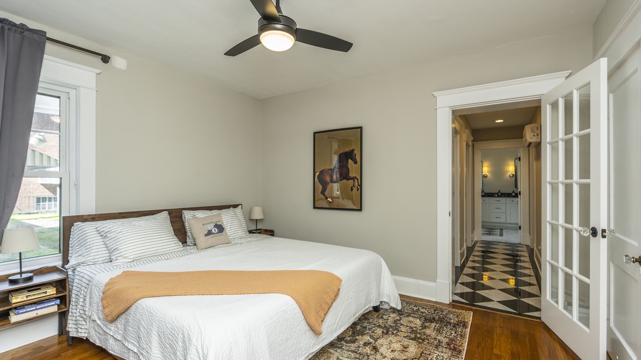 Photo of Bedroom in Lexington