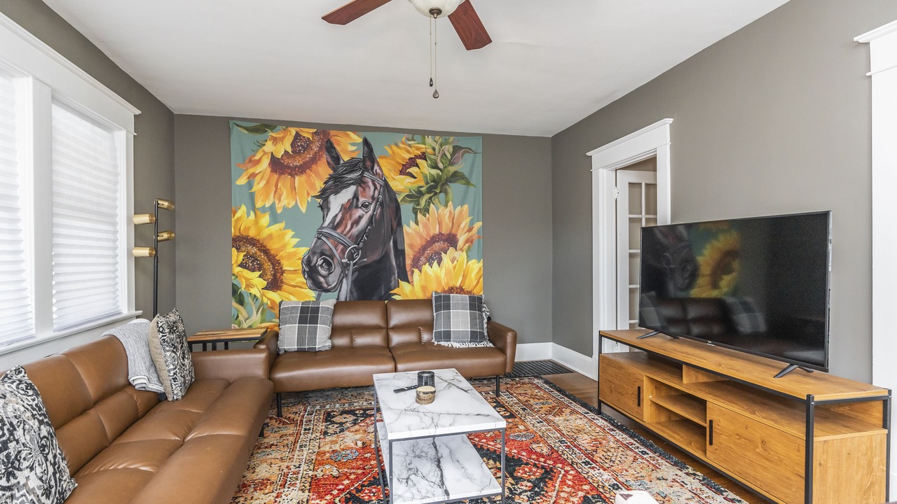 Photo of Livingroom in Lexington