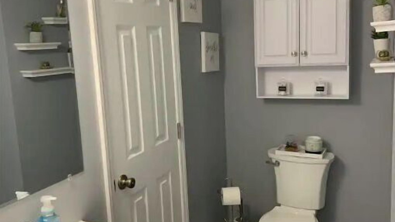 Photo of Bathroom in New Irving Park