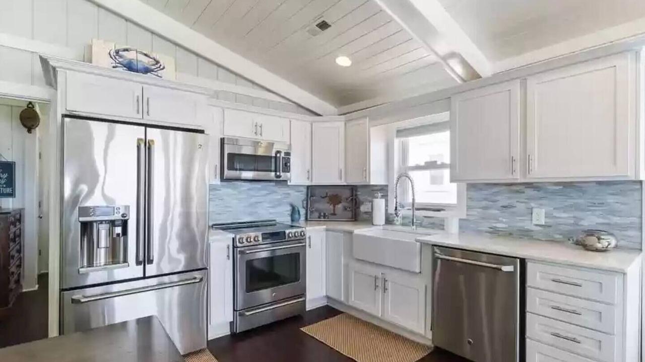 Photo of Kitchen in Oak Island