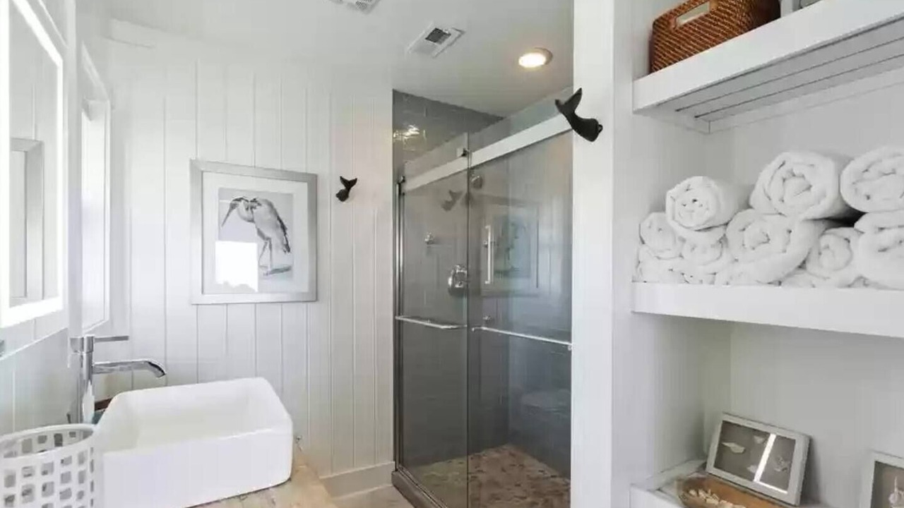 Photo of Bathroom in Oak Island