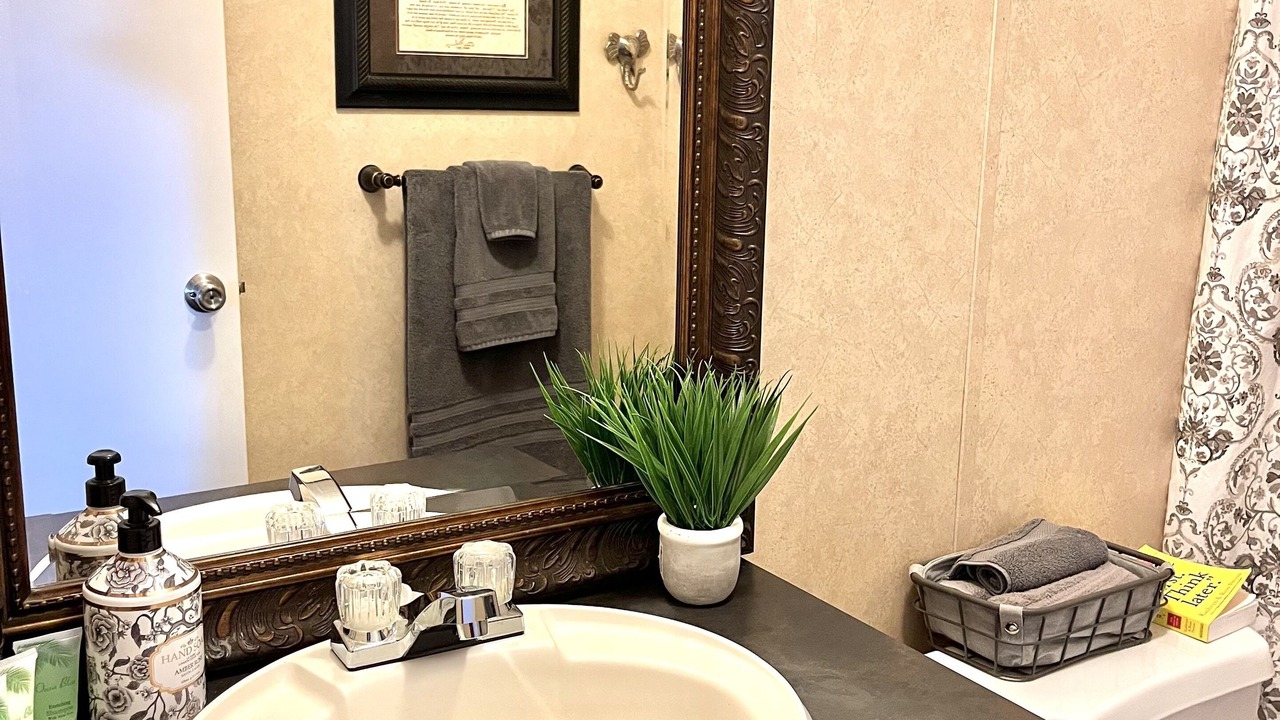 Photo of Bathroom in Allons