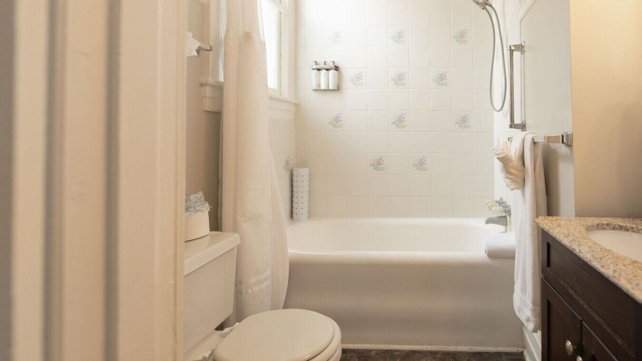 Photo of Bathroom in Edenton