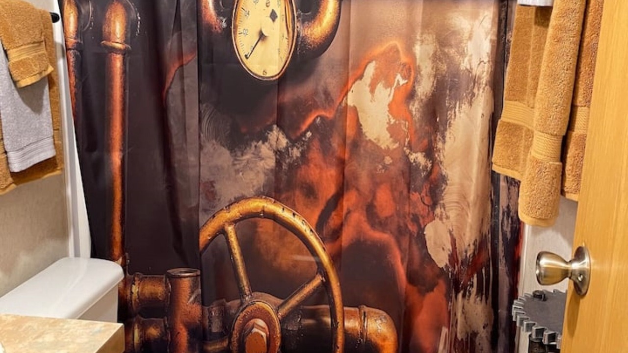 Photo of Bathroom in East Bernstadt