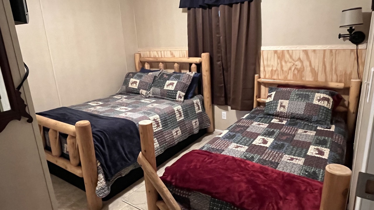 Photo of Bedroom in Newcomb