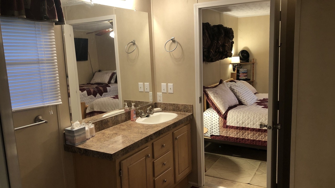 Photo of Bedroom in Newcomb