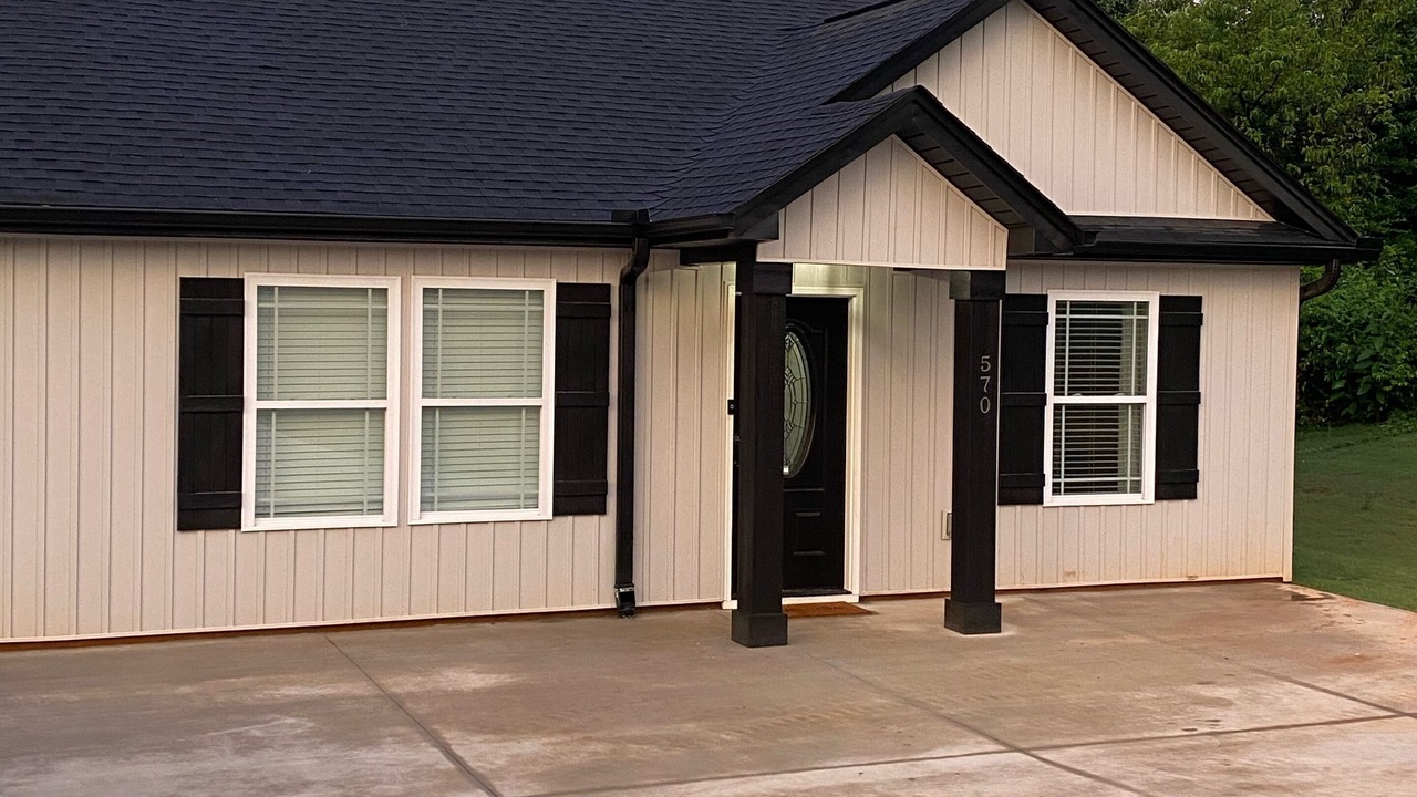 Photo of Outdoor in Lyman