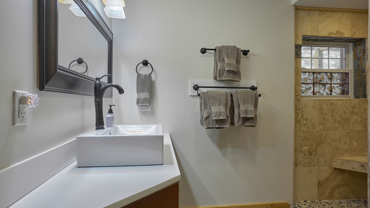Photo of Bathroom in Sunset Cove