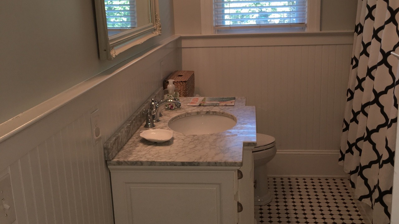 Photo of Bathroom in South Harbor Island