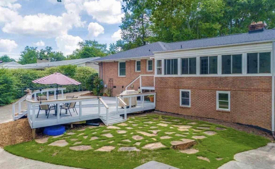Photo of Patio Balcony in Lyman