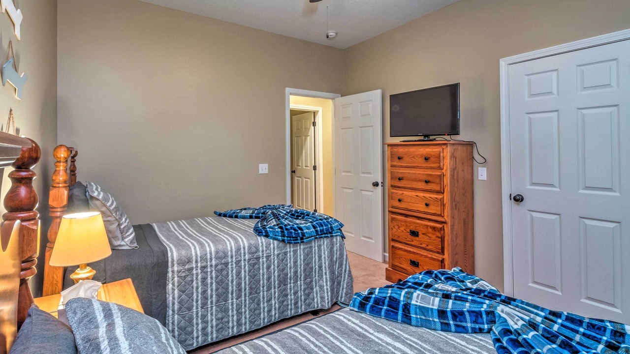 Photo of Bedroom in Byrdstown