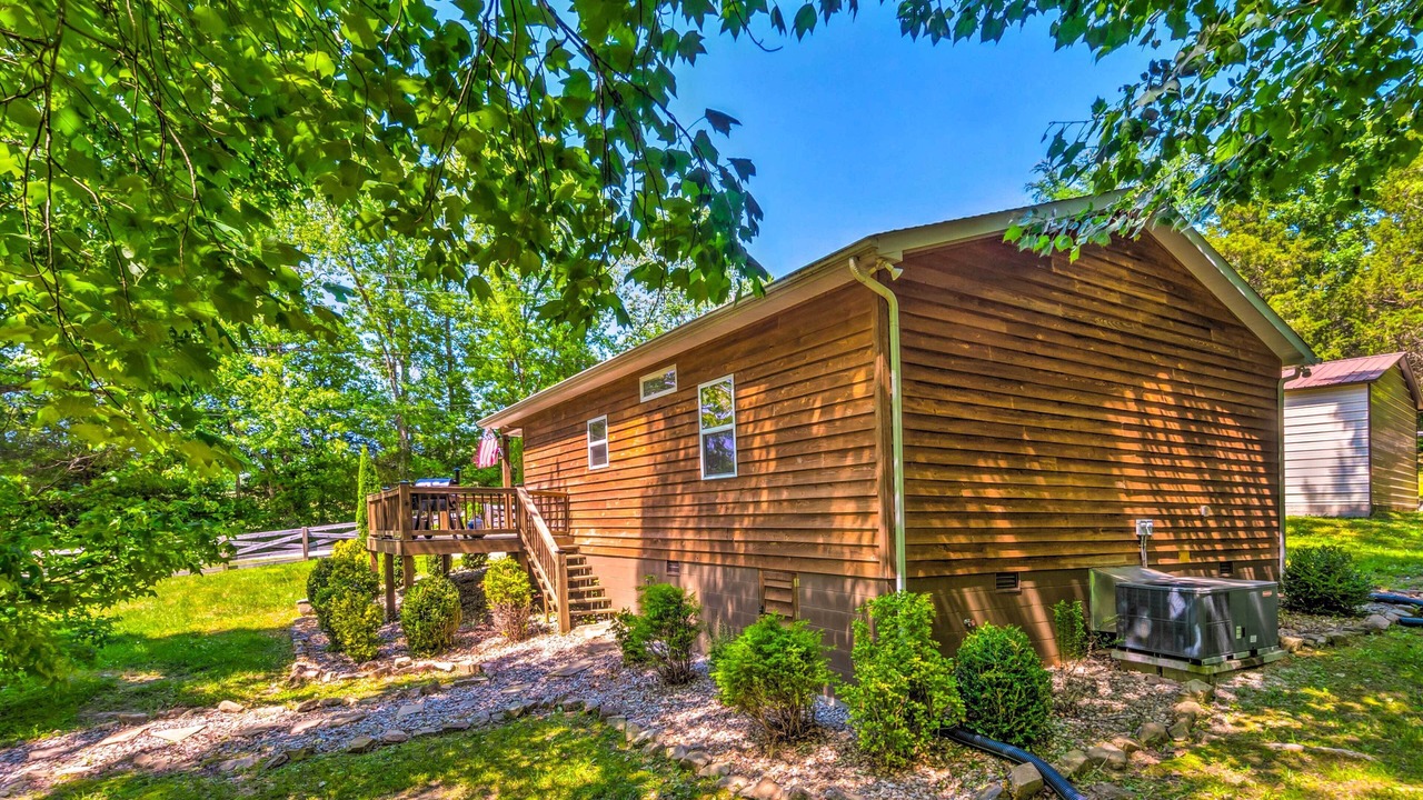 Photo of Outdoor in Byrdstown
