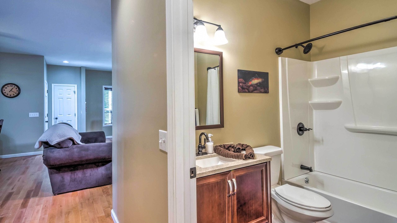 Photo of Bathroom in Byrdstown