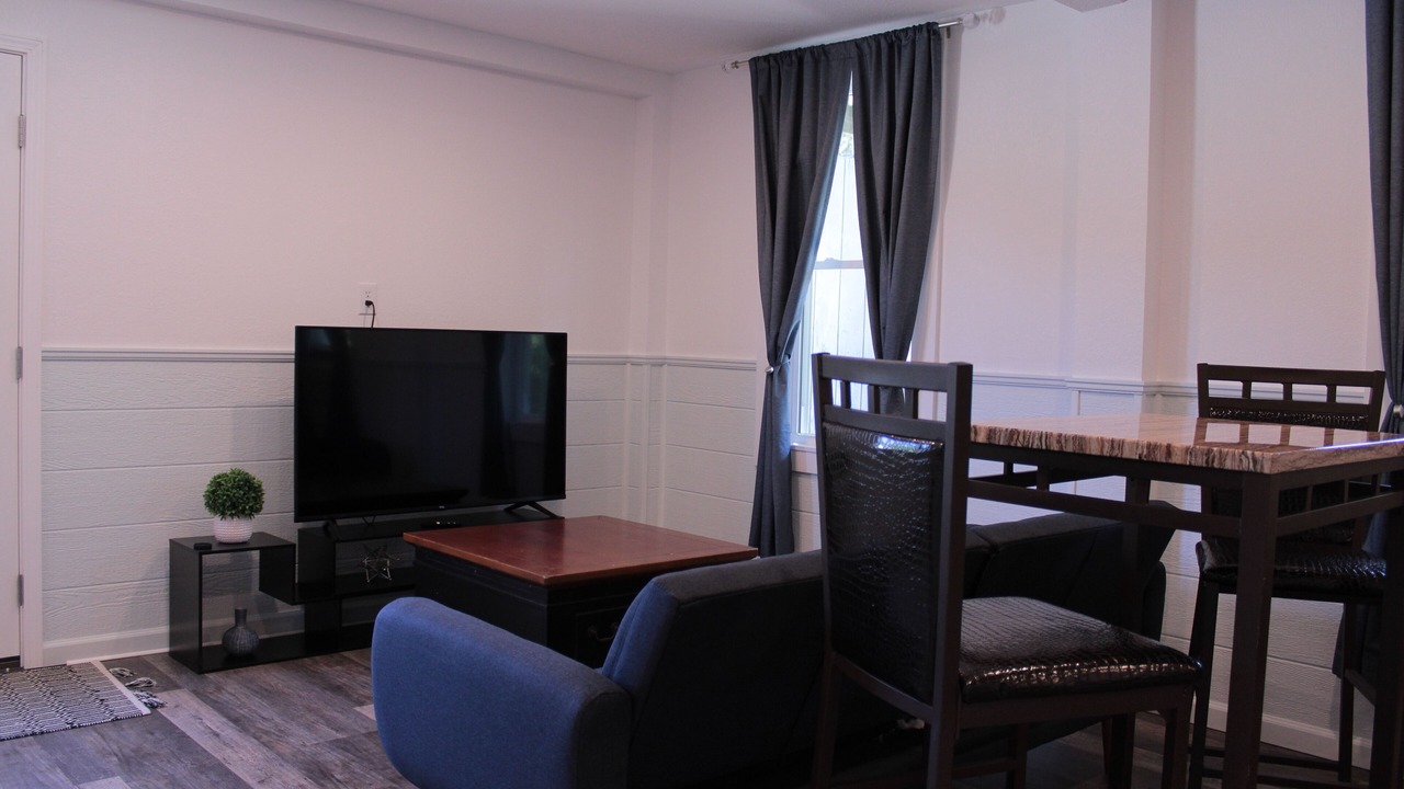 Photo of Livingroom in Waves