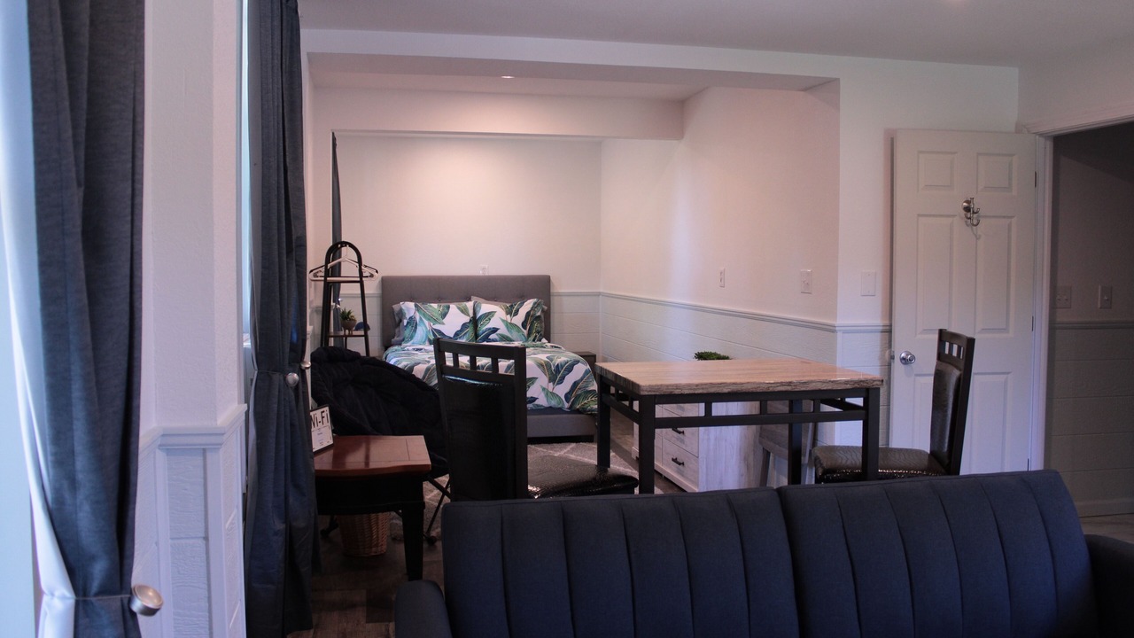 Photo of Livingroom in Waves