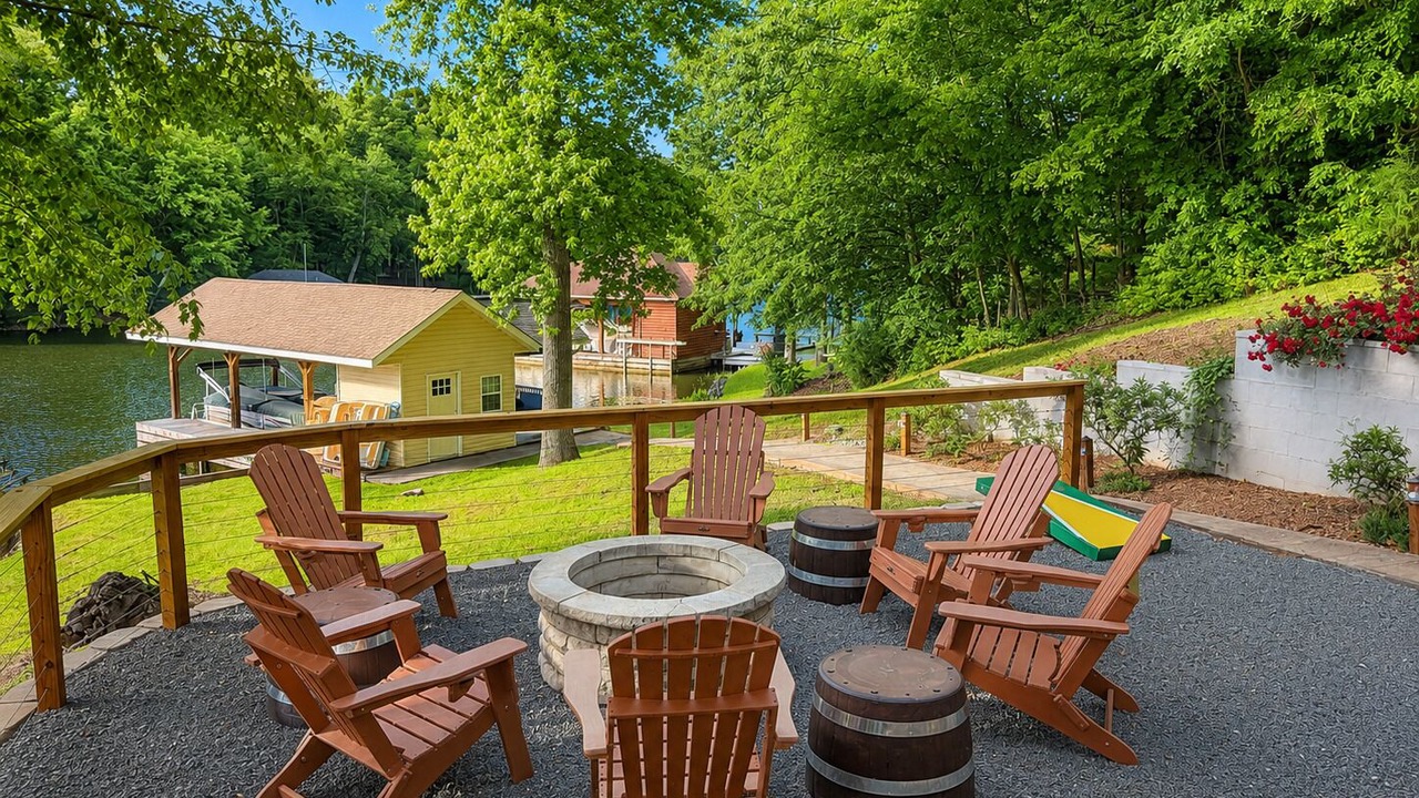 Photo of Outdoor in Leasburg