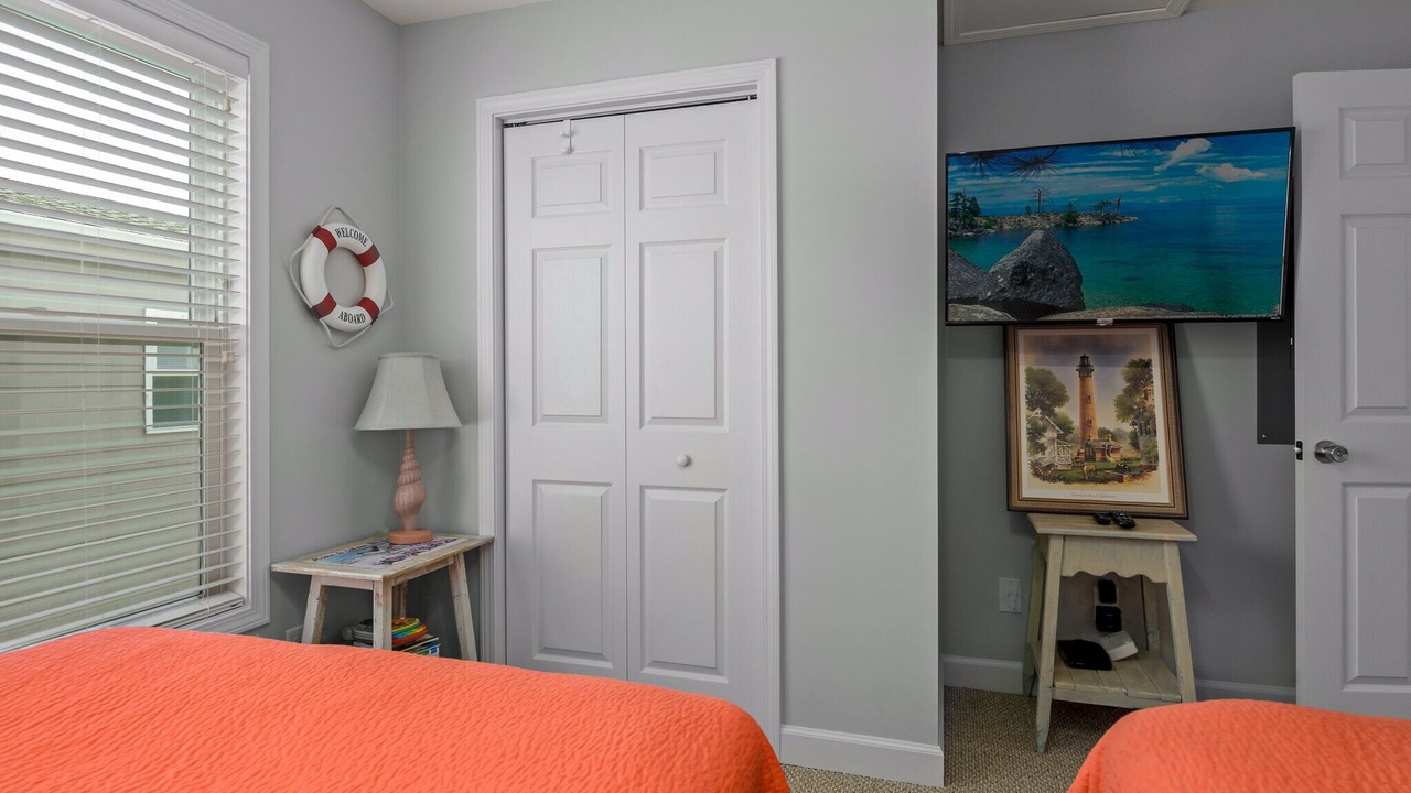 Photo of Bedroom in Sunset Beach