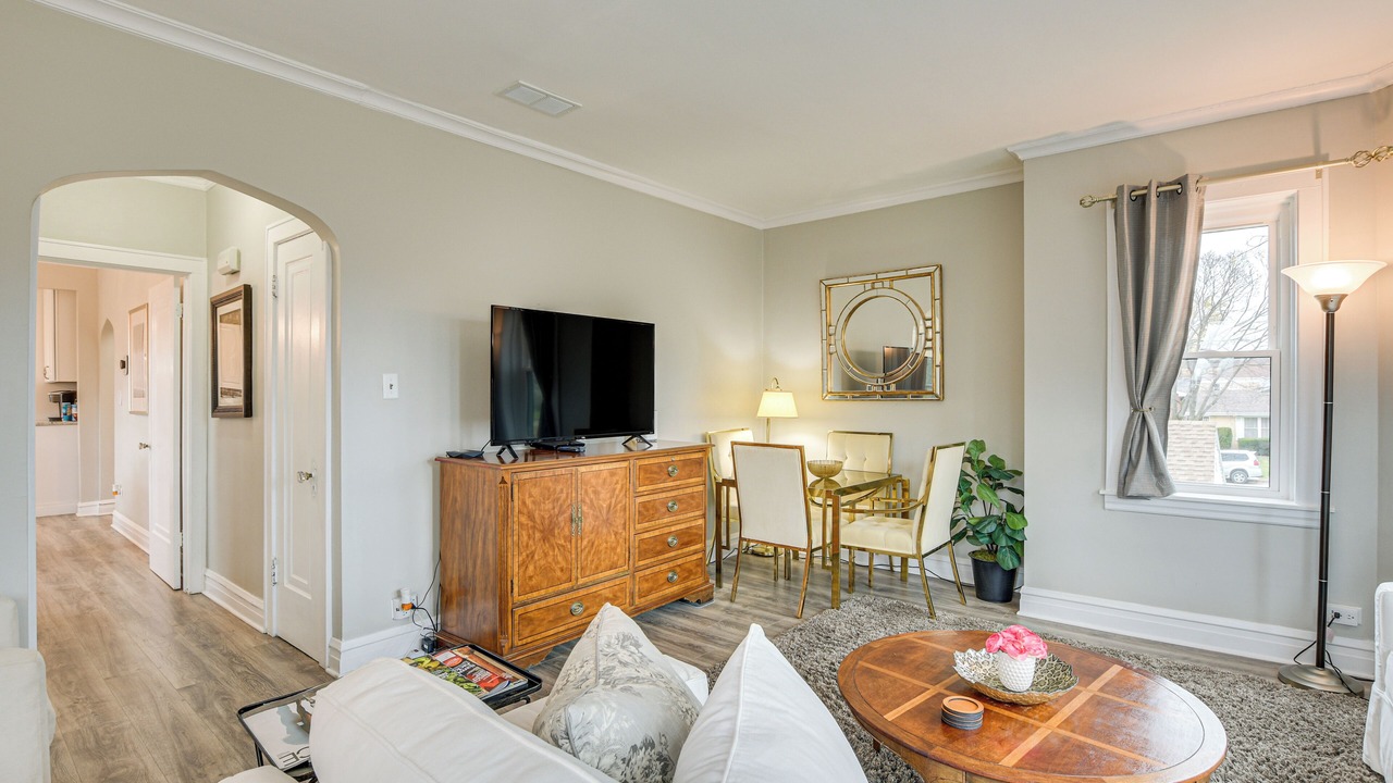 Photo of Bedroom in Evanston
