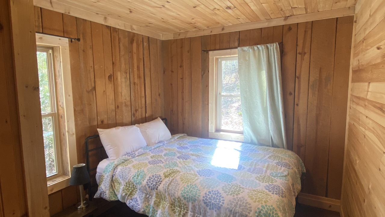 Photo of Bedroom in Jamestown