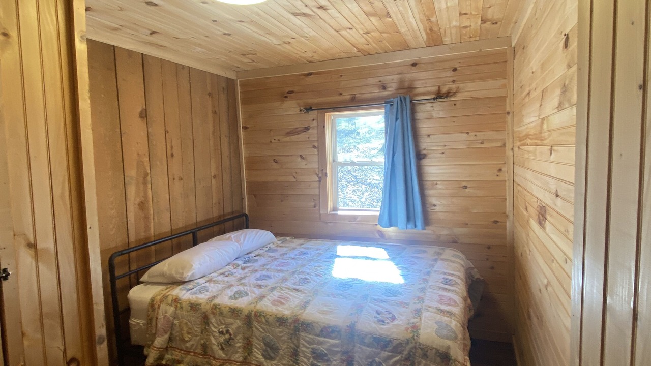 Photo of Bedroom in Jamestown