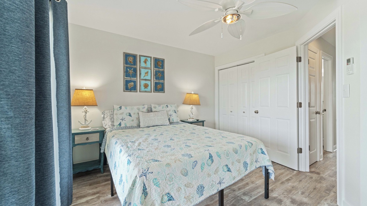 Photo of Bedroom in North Topsail Beach