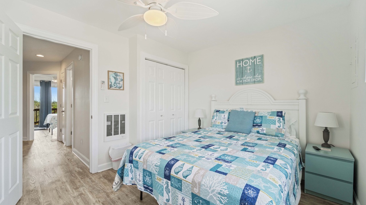 Photo of Bedroom in North Topsail Beach