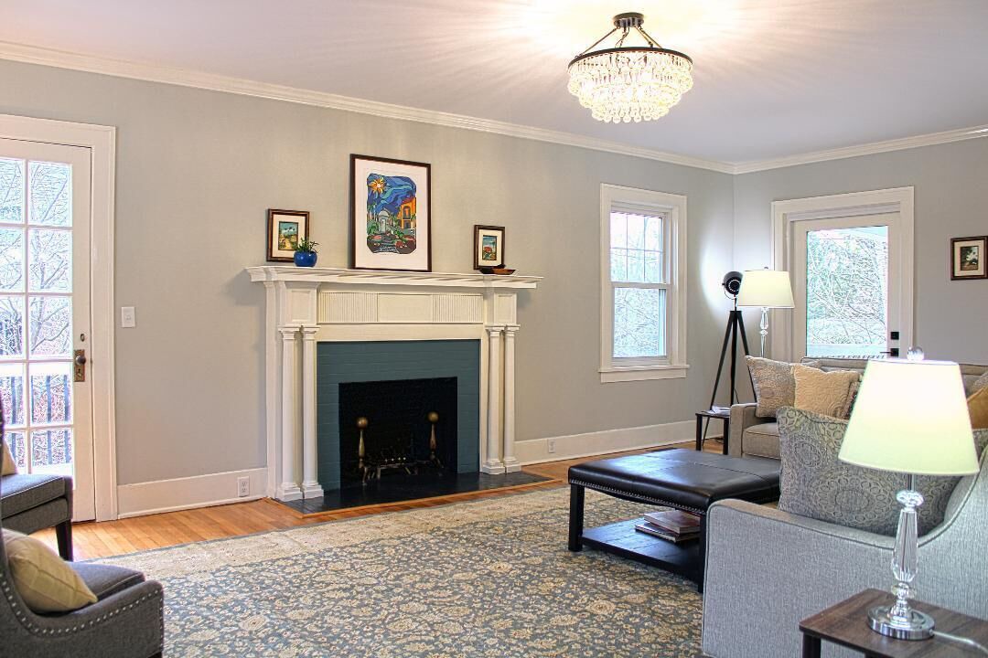 Photo of Livingroom in Grove Park- Sunset