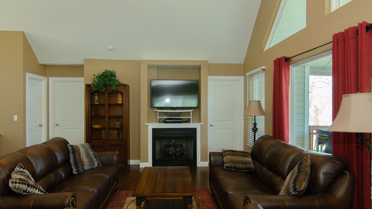 Photo of Livingroom in La Follette