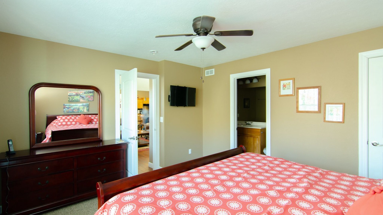 Photo of Bedroom in La Follette