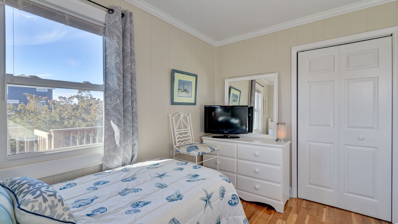 Photo of Bedroom in Rodanthe