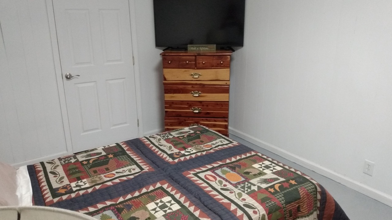 Photo of Bedroom in Allons
