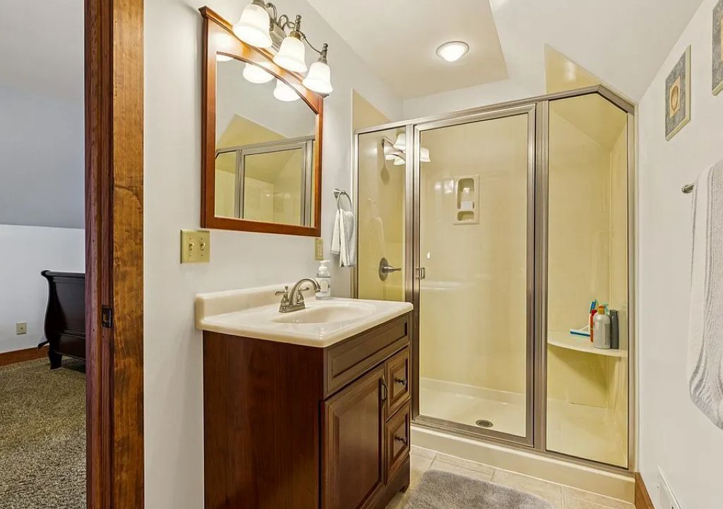 Photo of Bathroom in Scottsville