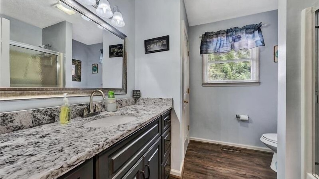 Photo of Bathroom in Moneta