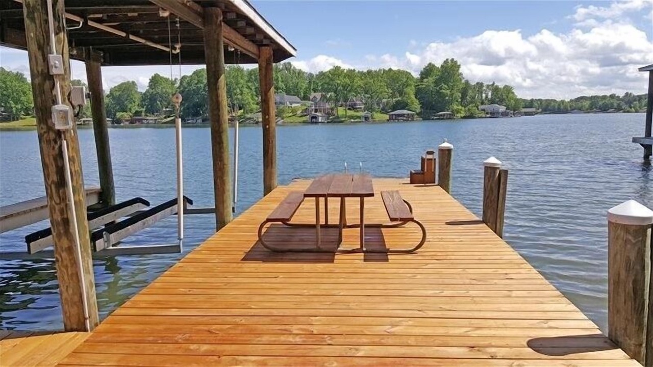 Photo of Outdoor in Moneta