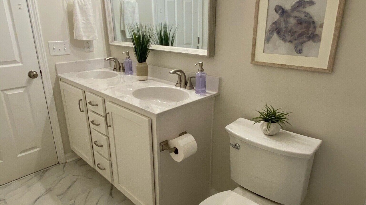 Photo of Bathroom in Holden Beach