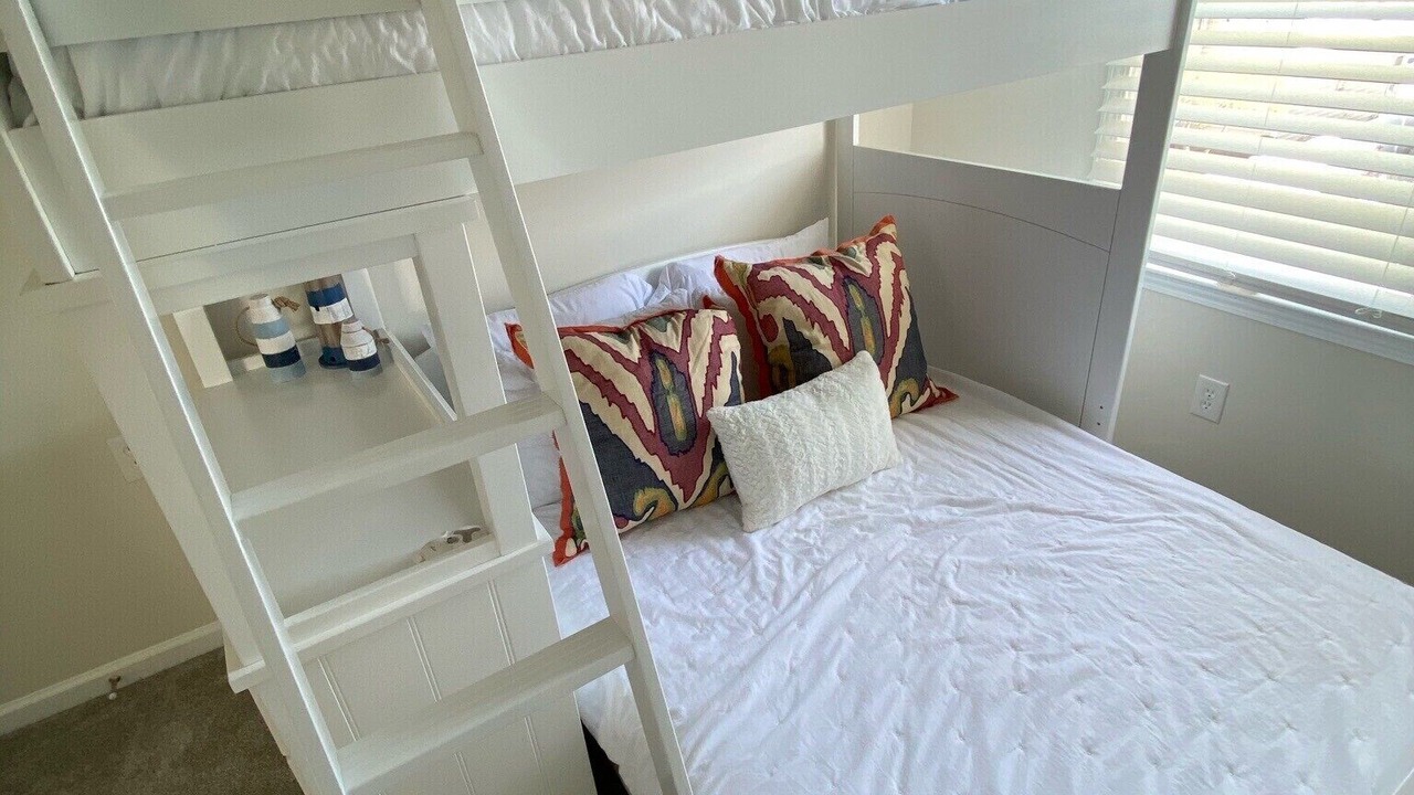 Photo of Bedroom in Holden Beach