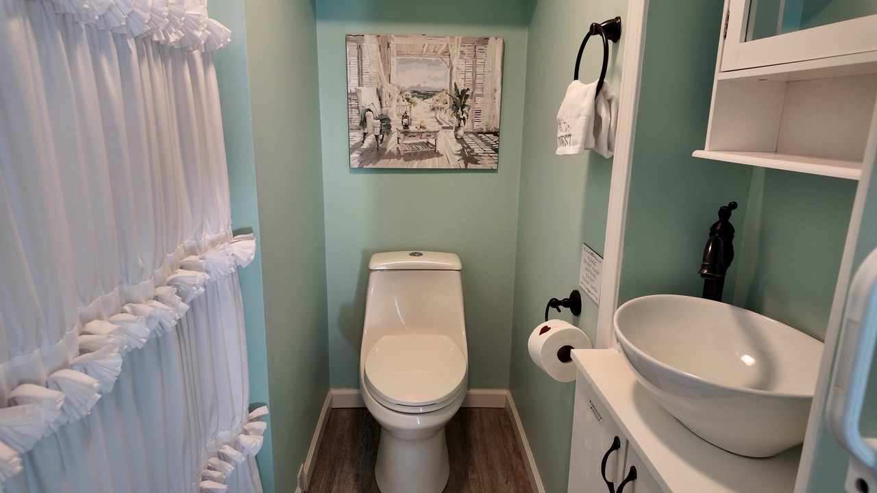 Photo of Bathroom in Emerald Isle