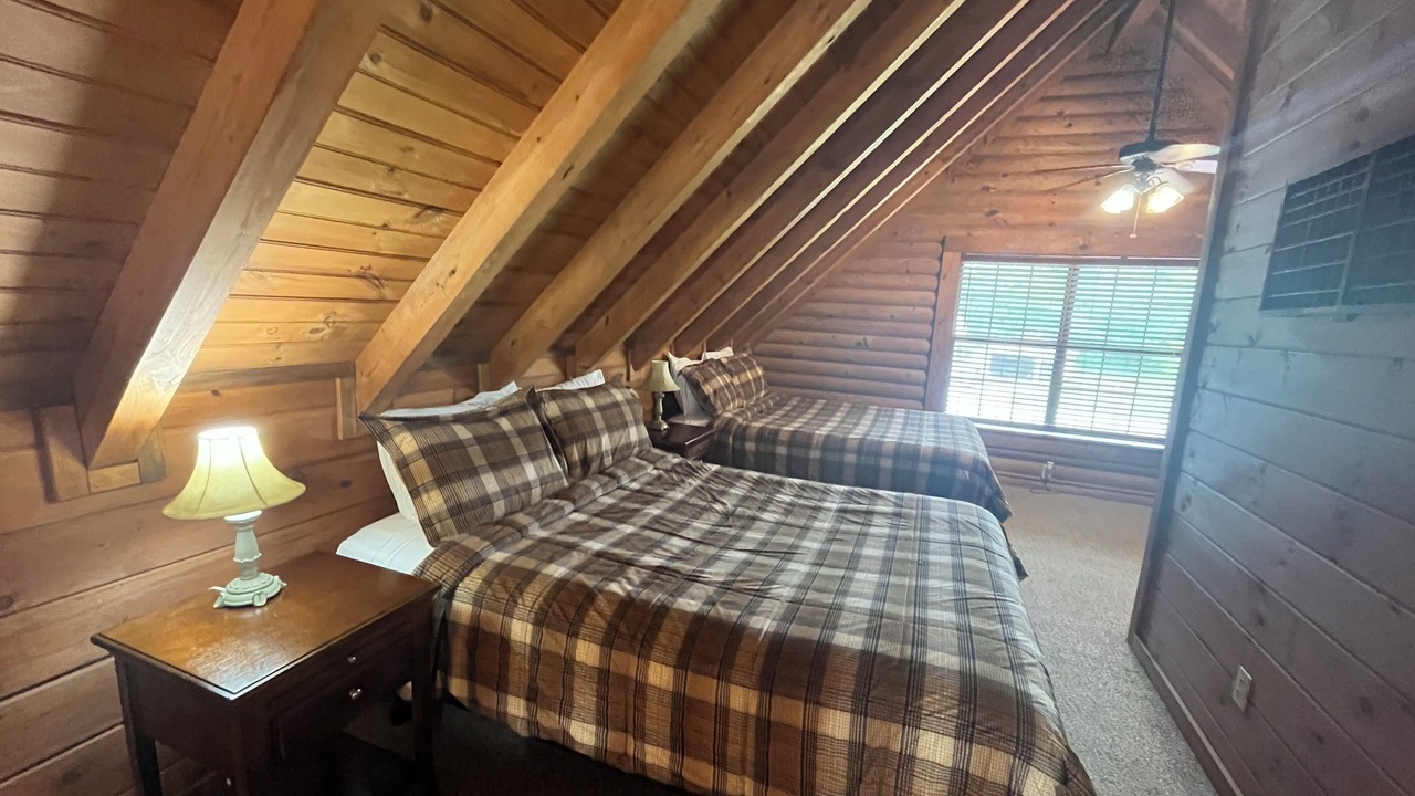 Photo of Bedroom in Byrdstown