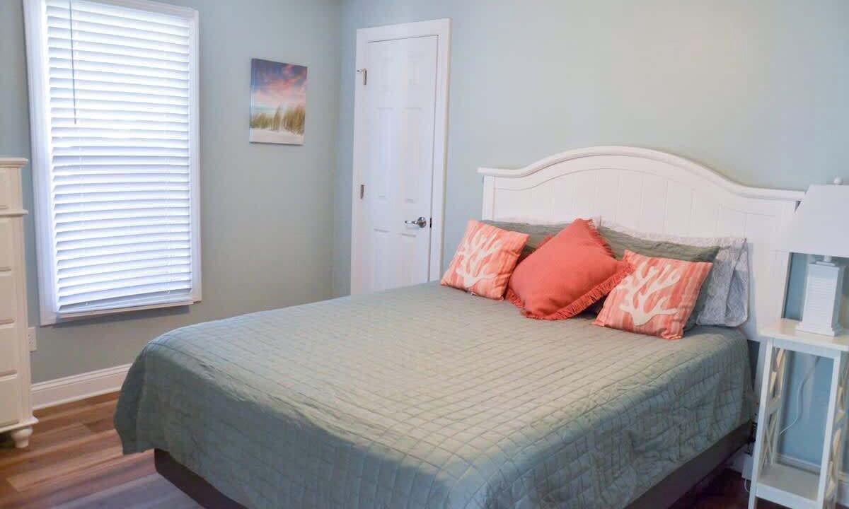 Photo of Bedroom in Harkers Island