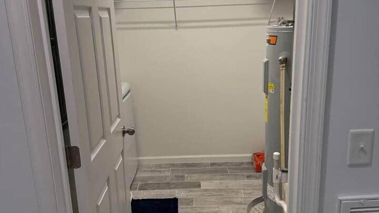 Photo of Bedroom in Buckroe Beach
