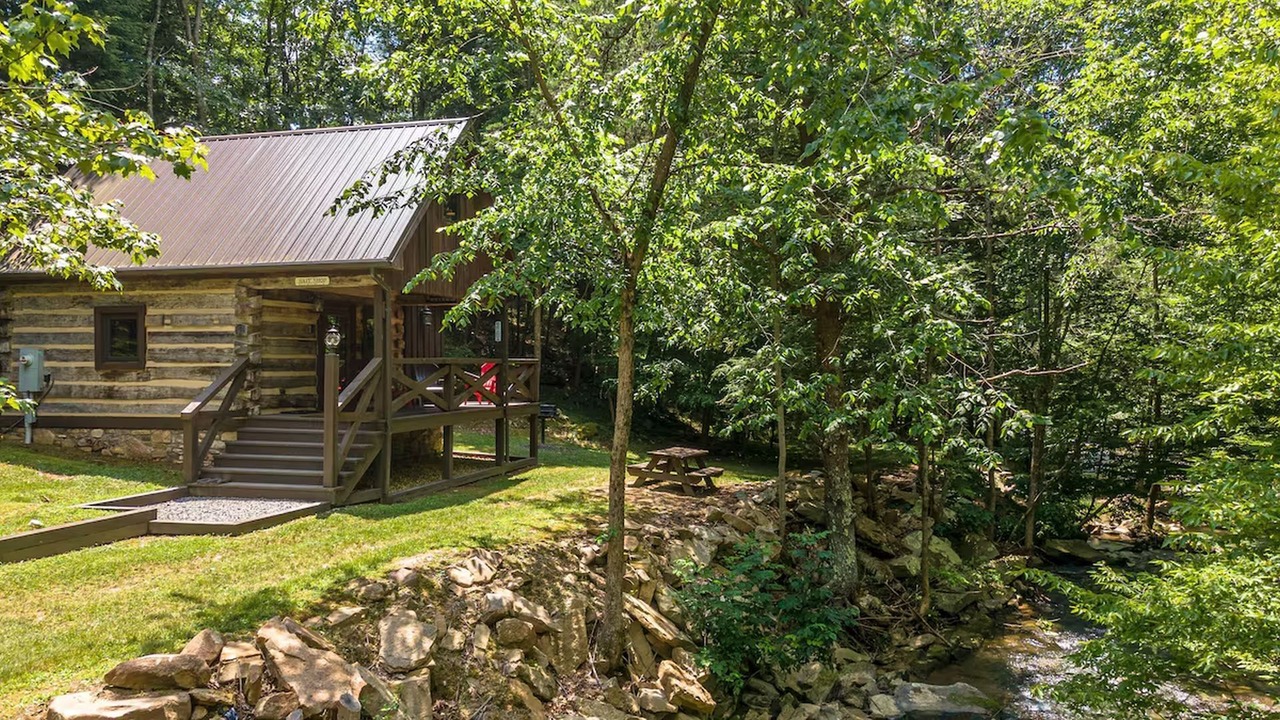 Photo of Outdoor in Goldbond