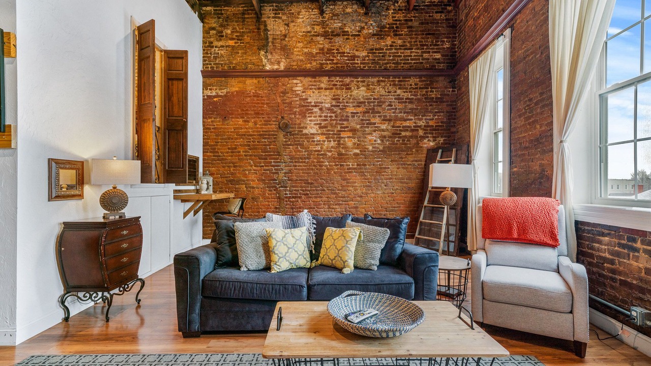Photo of Livingroom in Cookeville