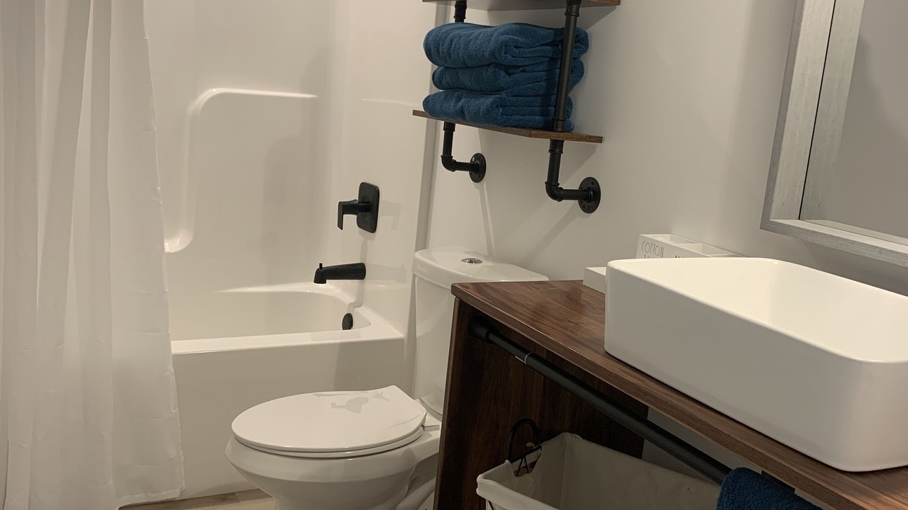 Photo of Bathroom in Inland Greens