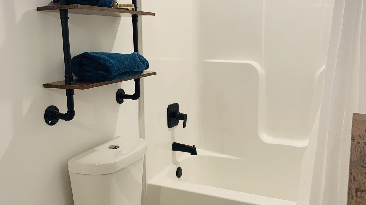 Photo of Bathroom in Inland Greens