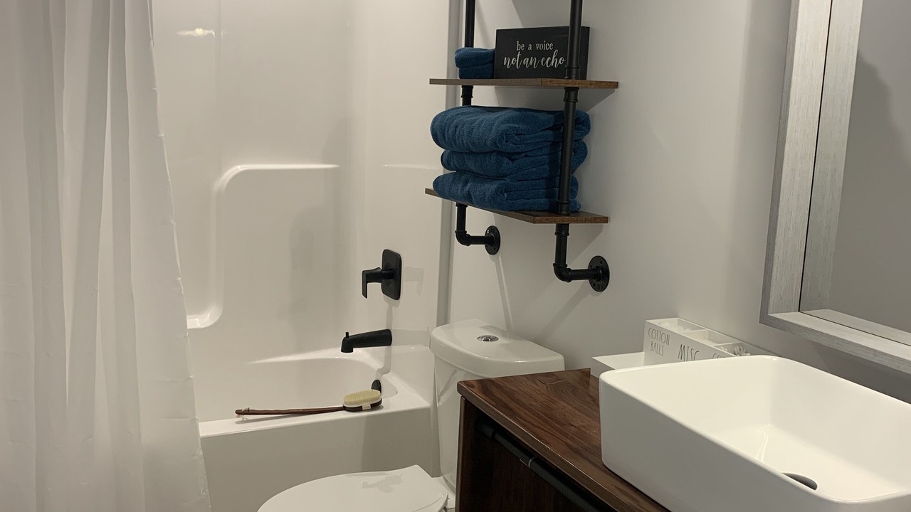 Photo of Bathroom in Inland Greens